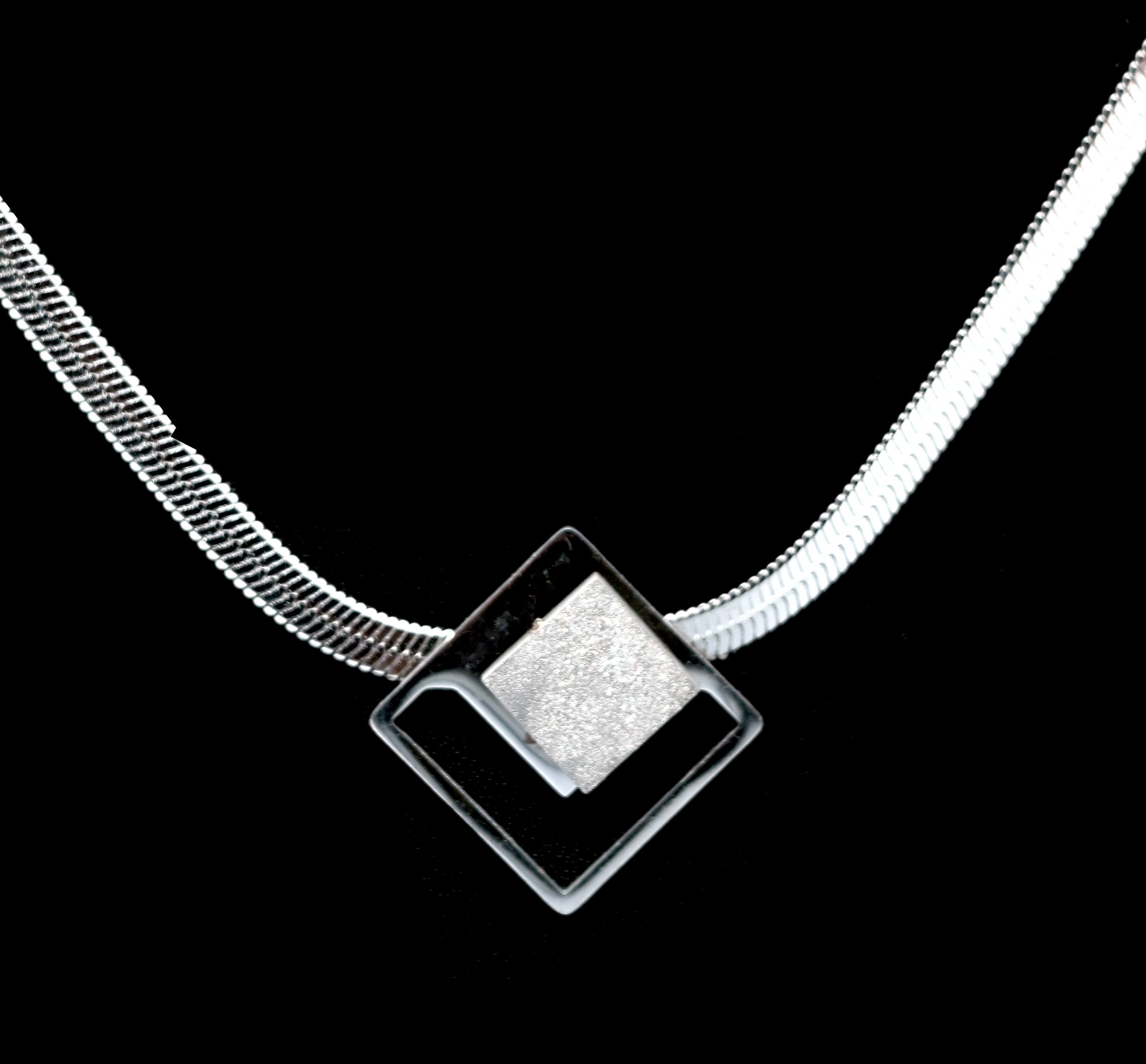 silver-aura-square-necklace
