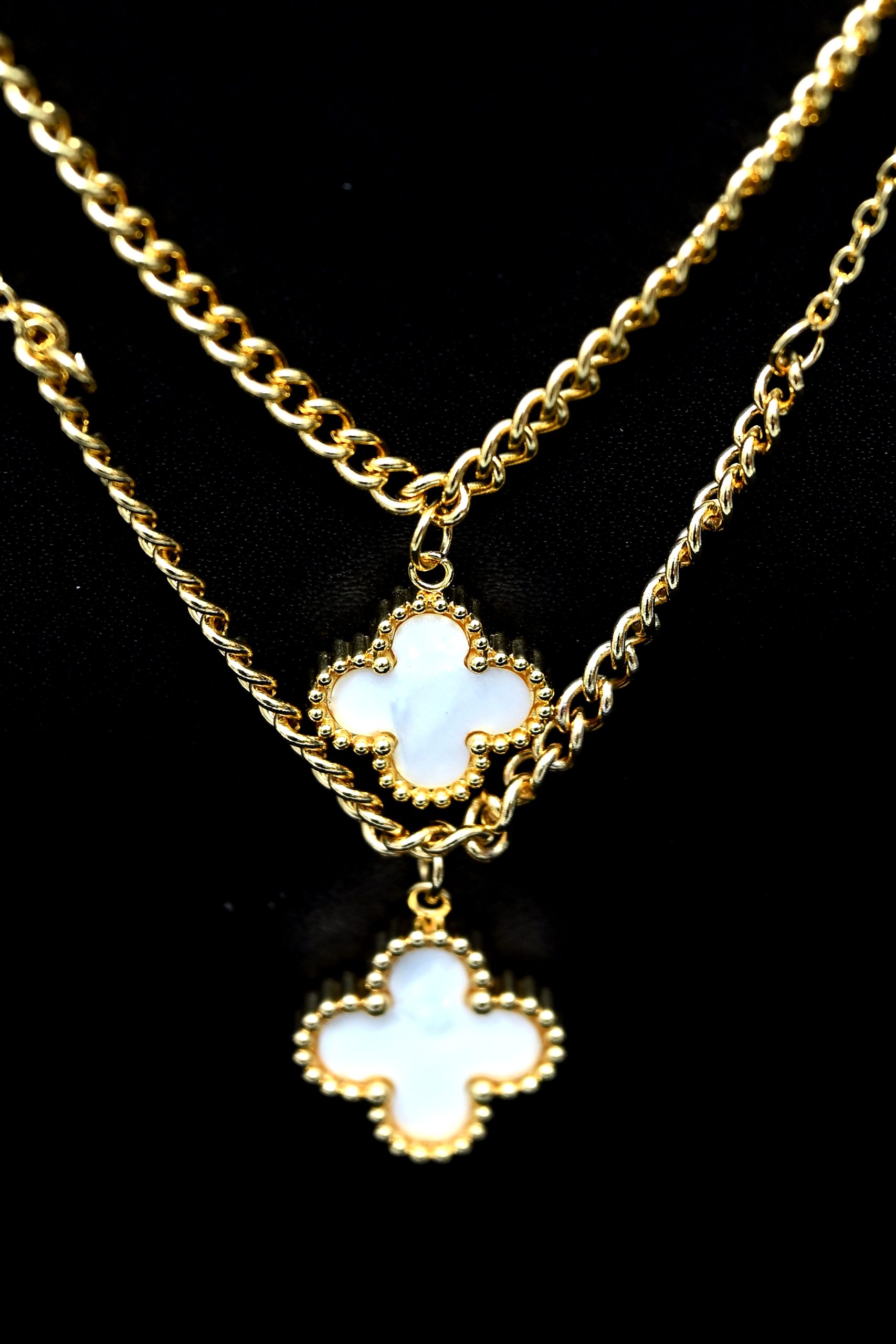 ivory-clover-elegance-necklace