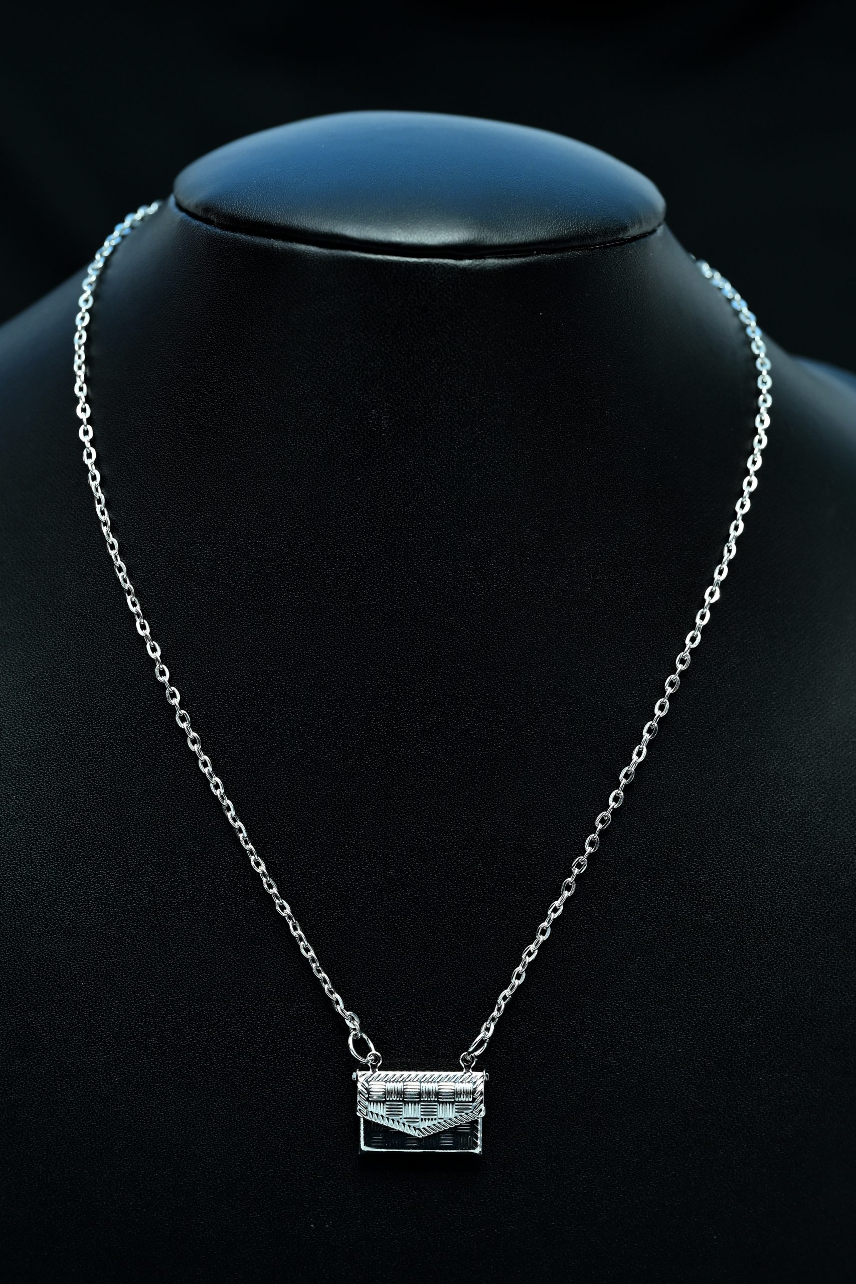 letter-of-love-chain