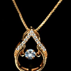 golden-crown-heart-necklace