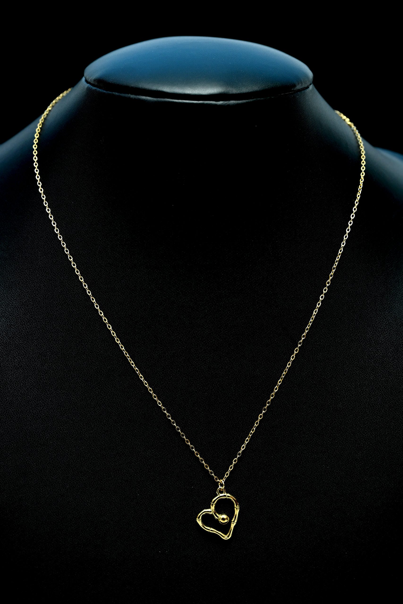golden-heart-beat-necklace