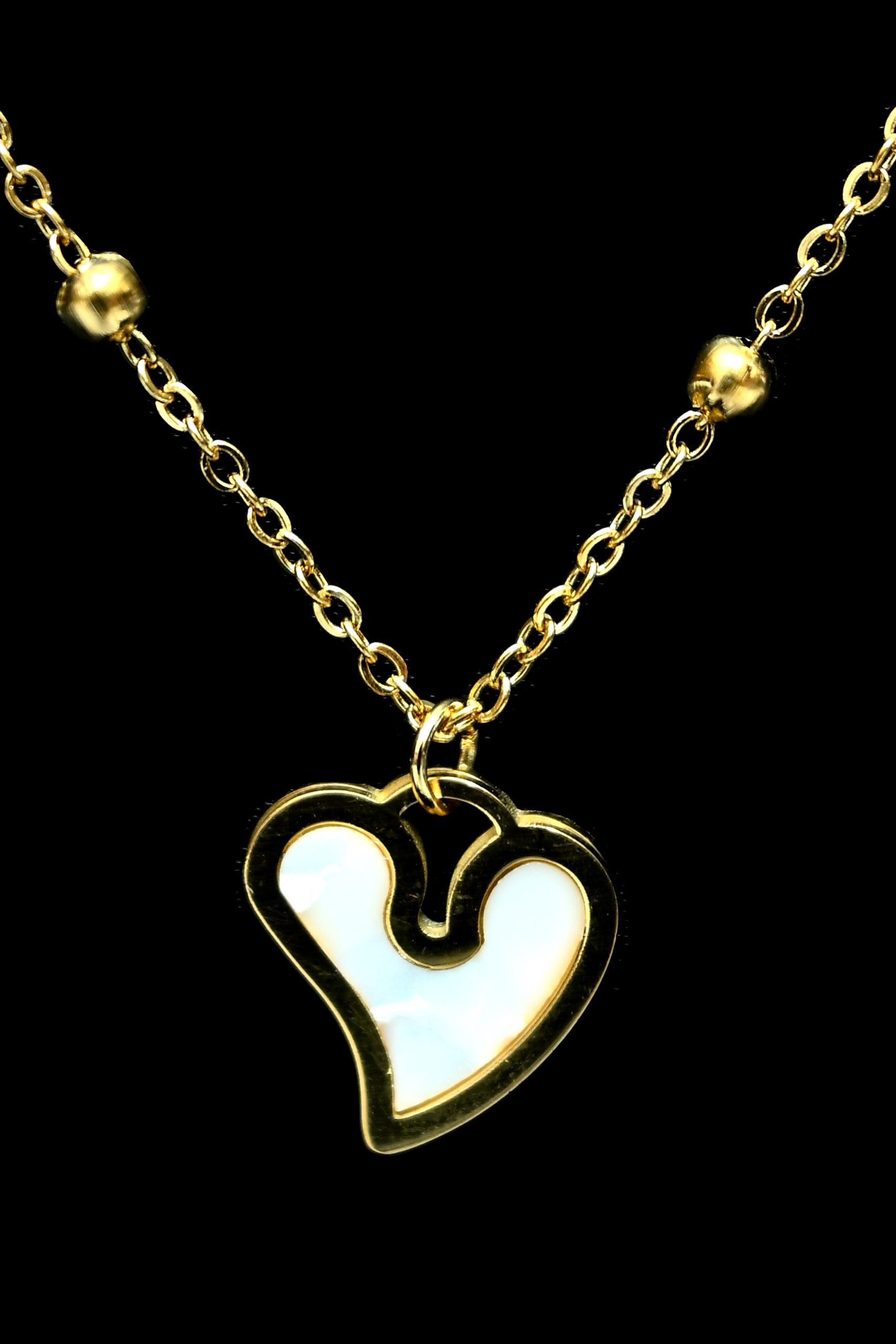 beaded-heart-necklace