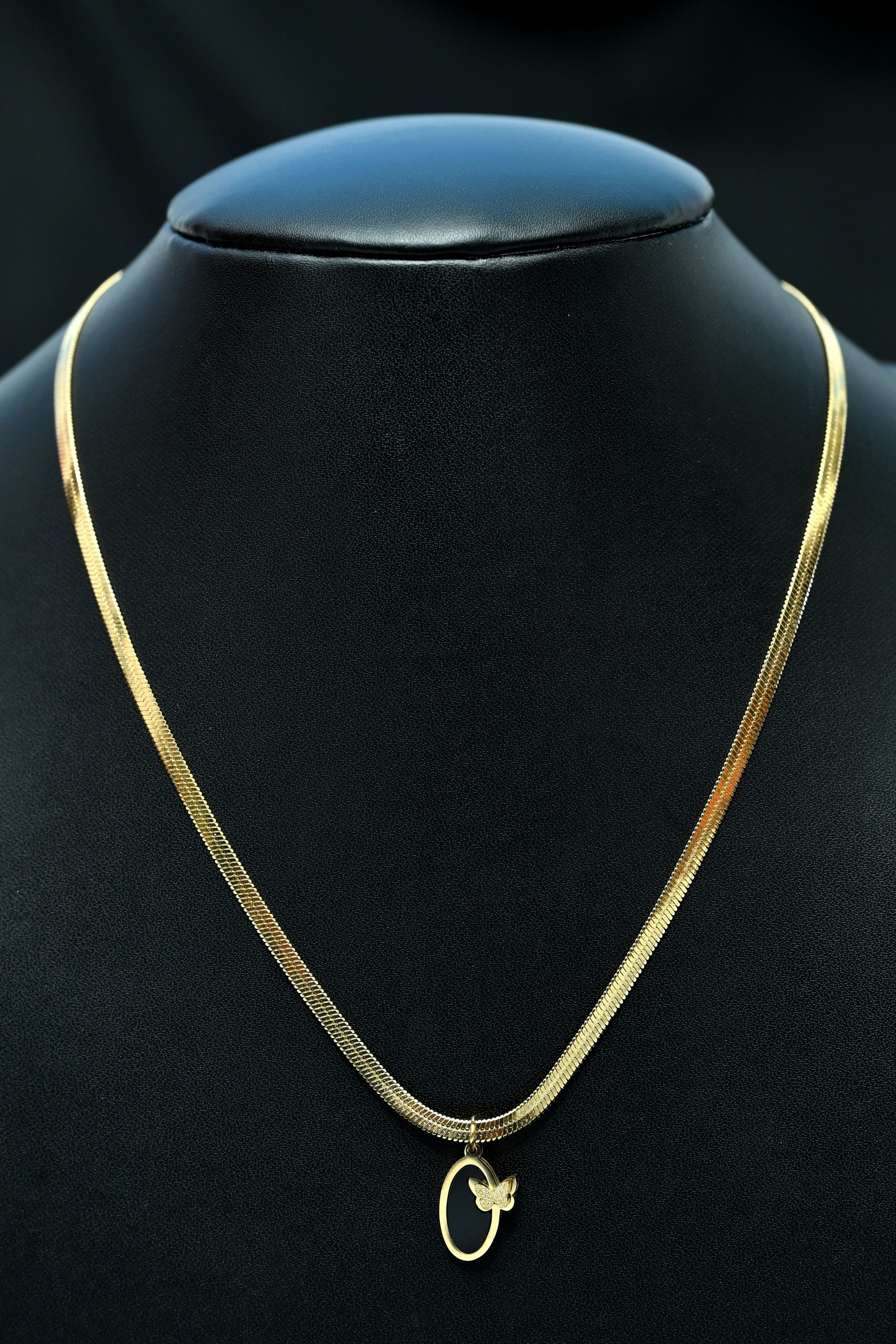 black-bloom-pendant-necklace