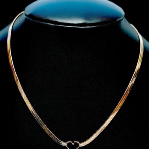opulent-chain-pendant-necklace