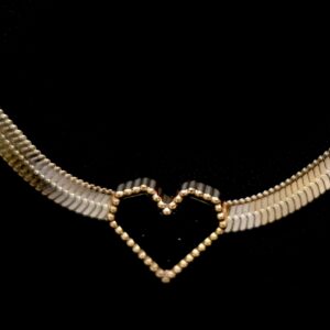 opulent-chain-pendant-necklace