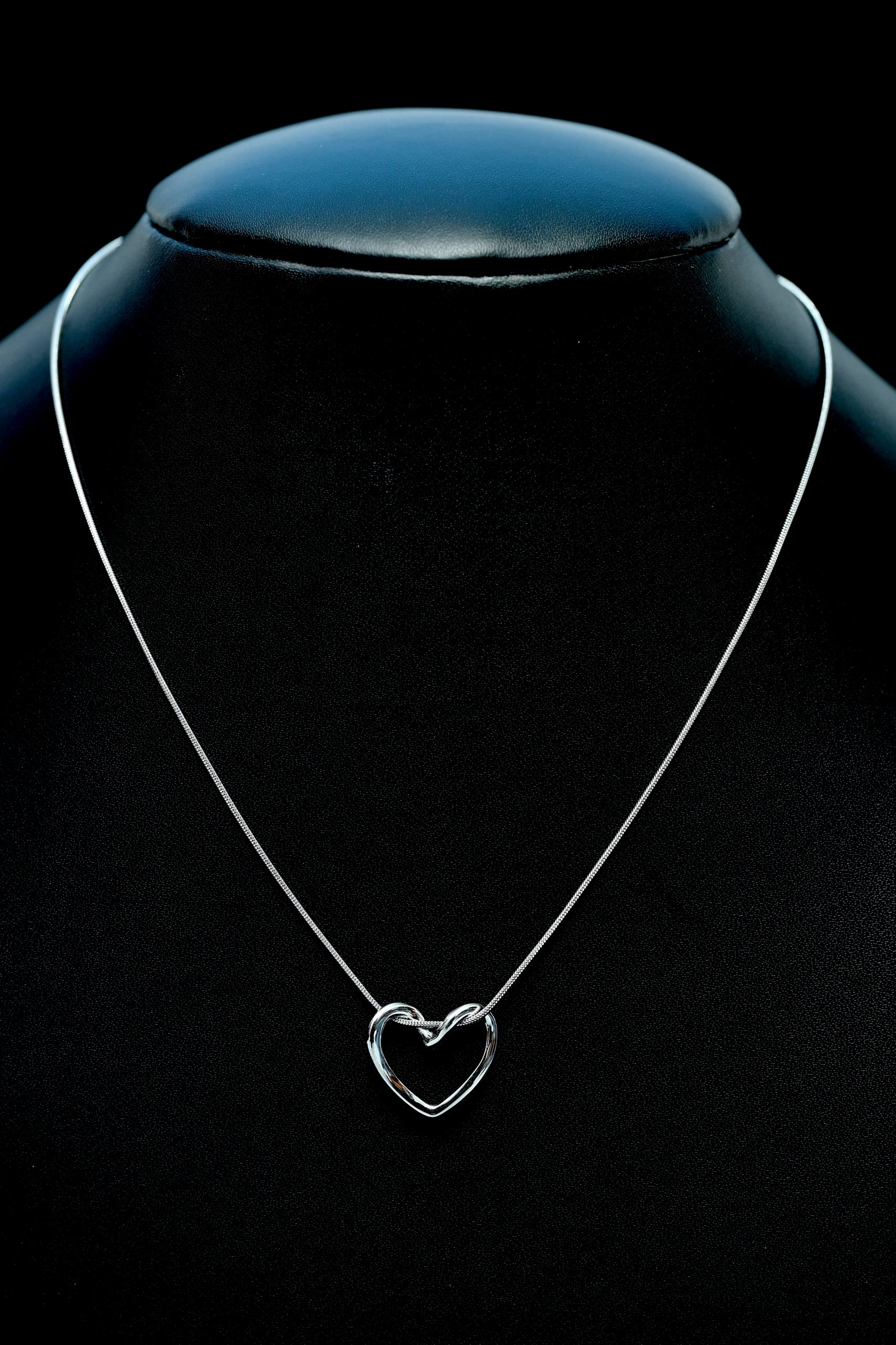 korean-heart-silver-necklace