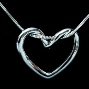 korean-heart-silver-necklace