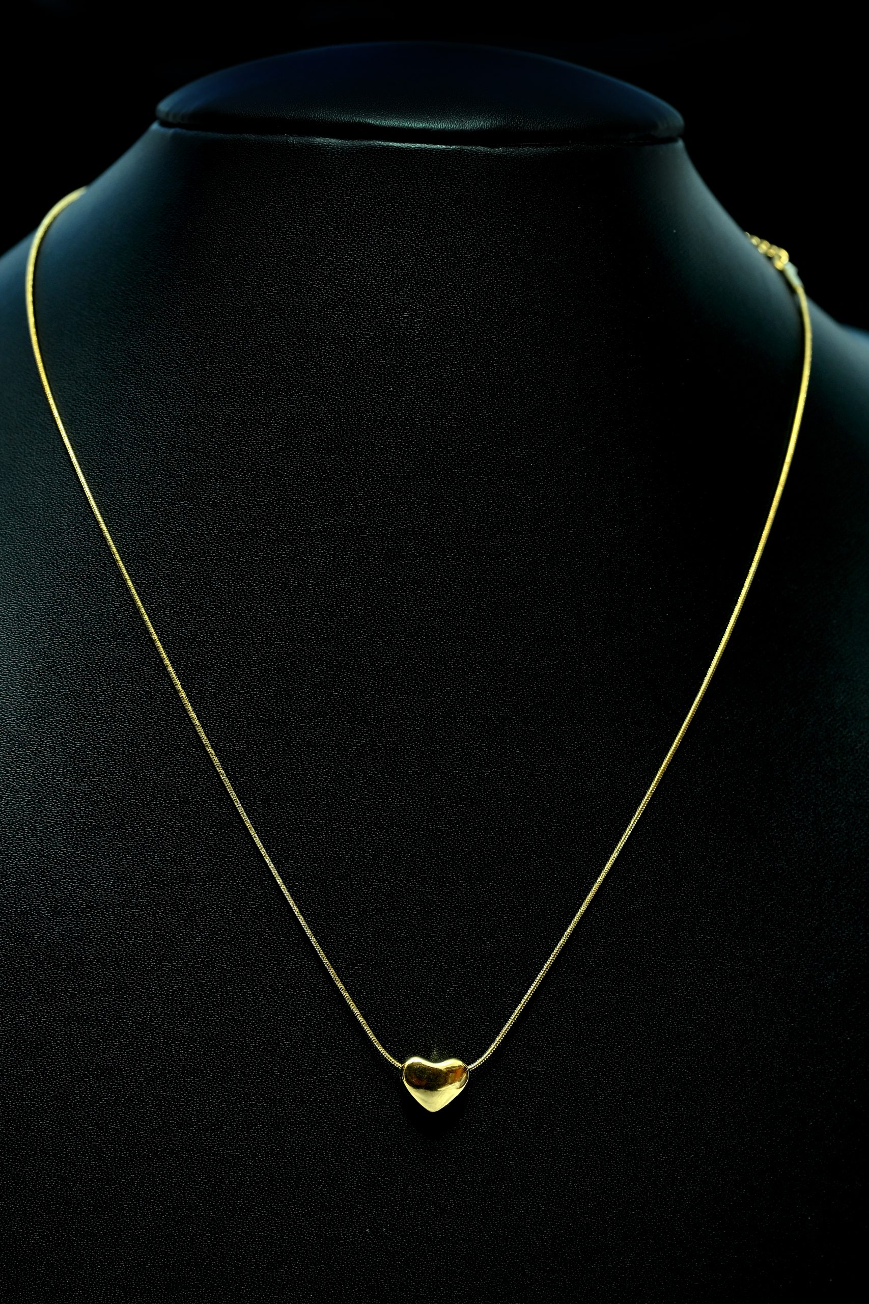 golden-heart-glide-necklace