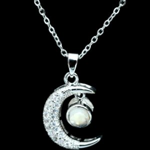 moonlight-glow-silver-necklace