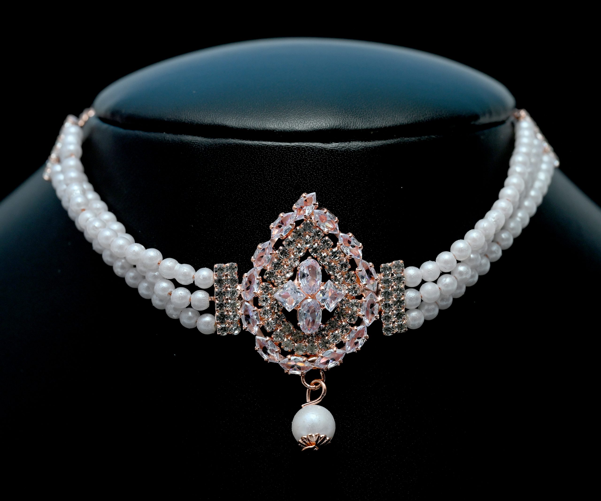 pearl-royal-choker-set
