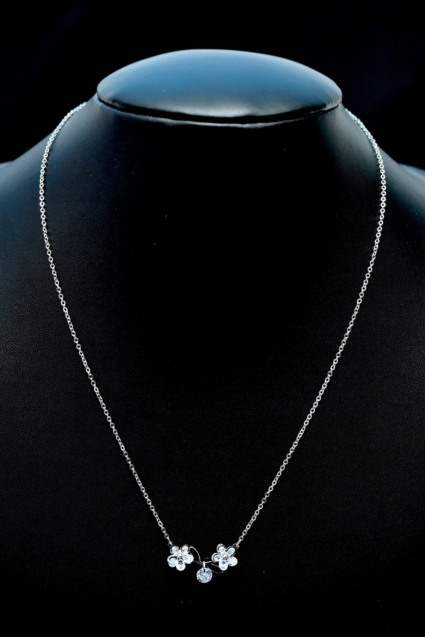 silver-heart-chain-set