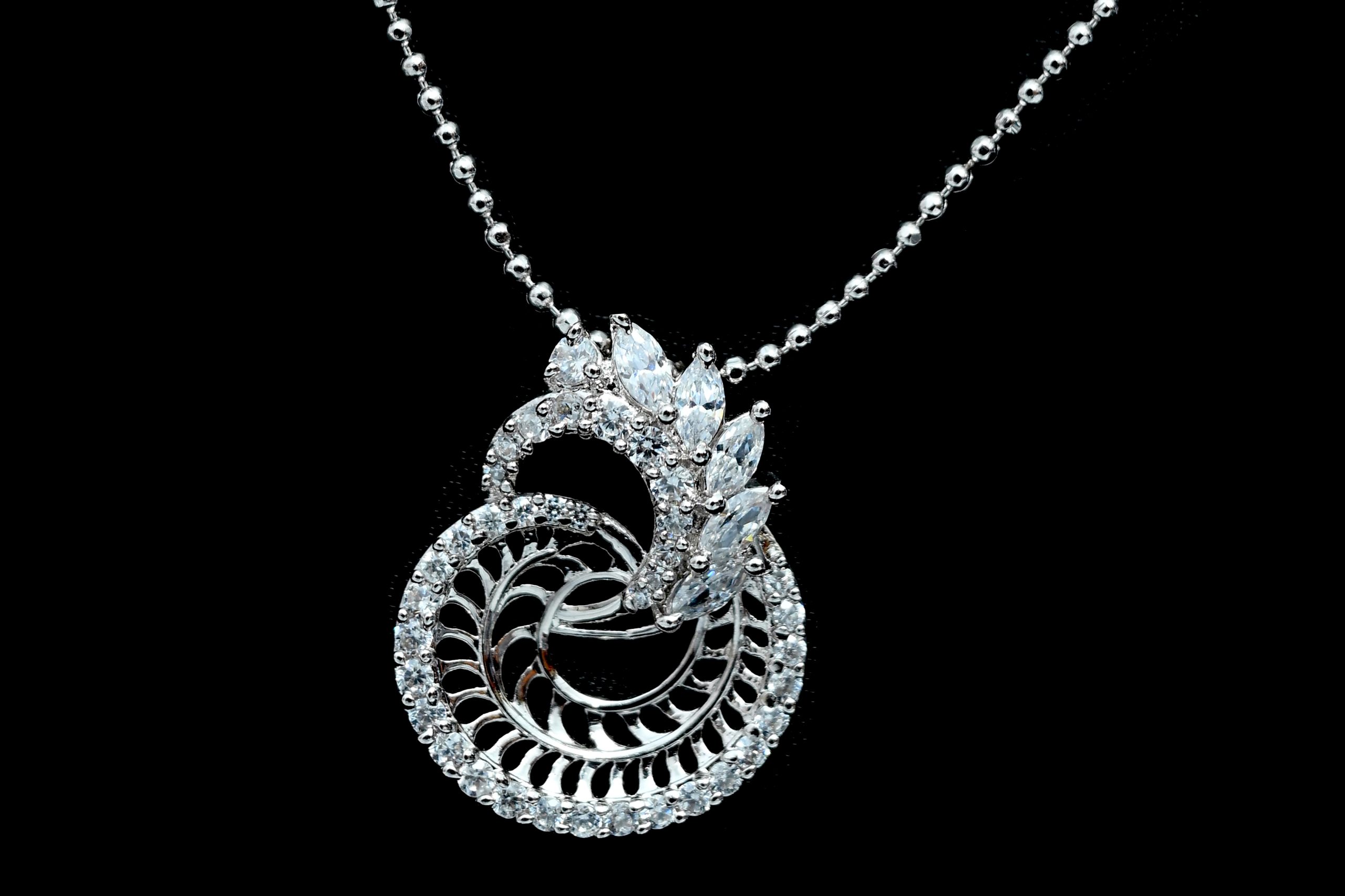peacock-chain-set