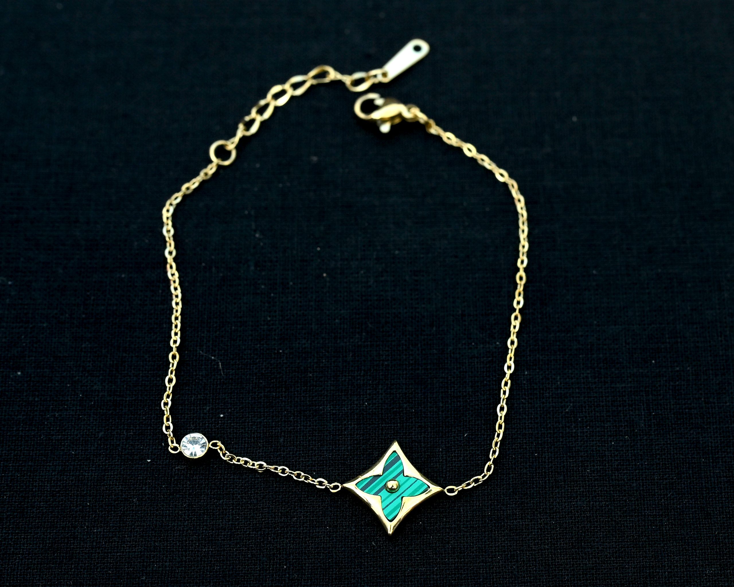 emerald-star-bracelet