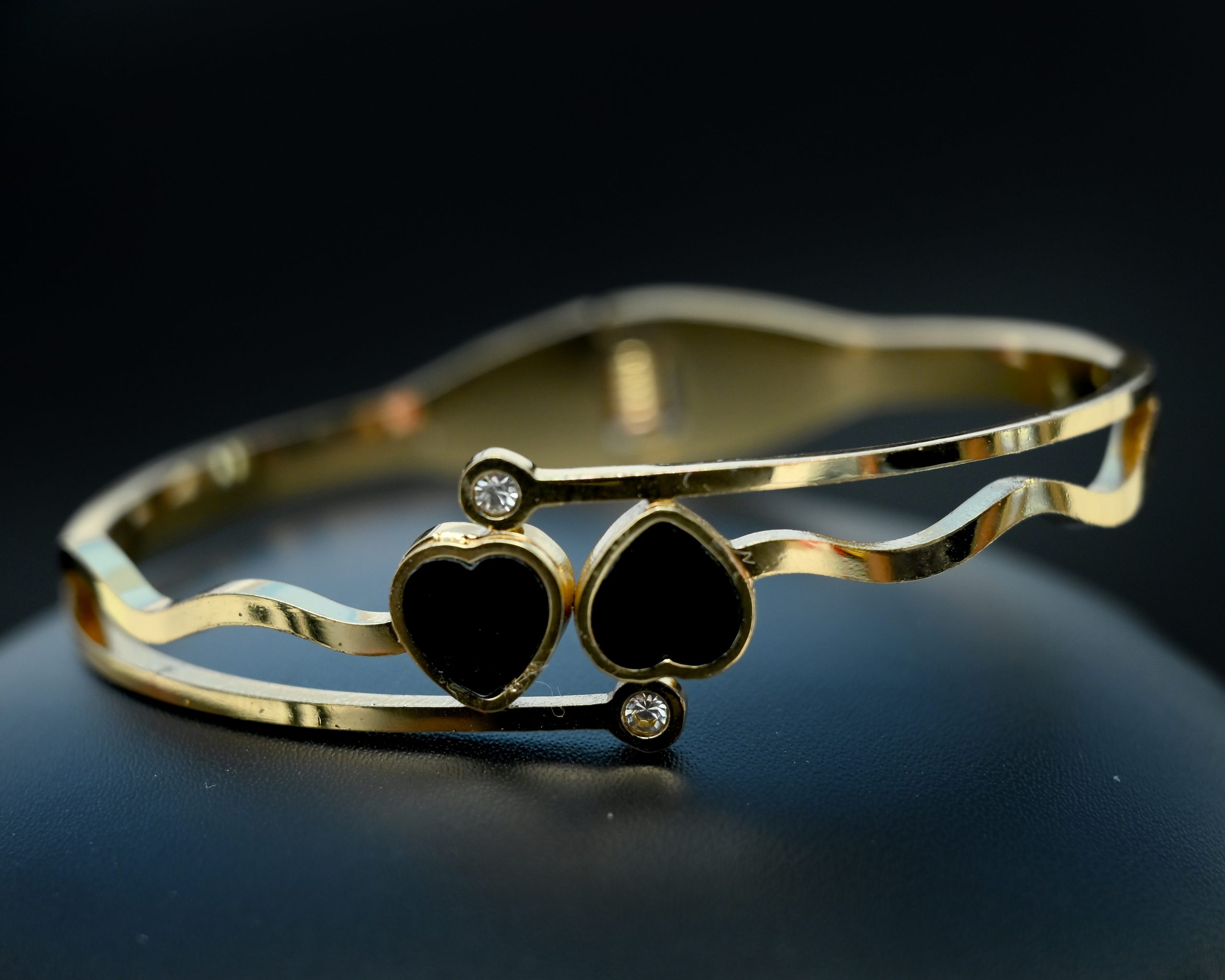 twin-heart-bracelet