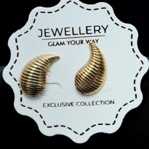 golden-wave-heart-stud