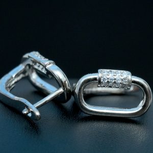 emerald-glow-stud